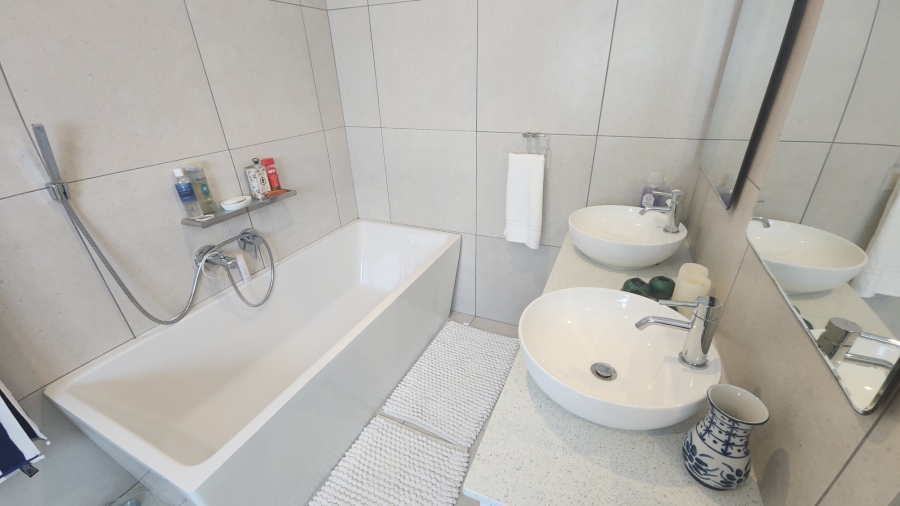 3 Bedroom Property for Sale in Hartenbos Heuwels Western Cape